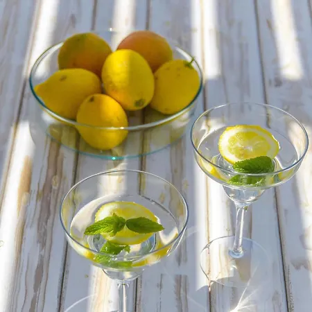 Oasis شقة فندقية ميكري فيغلا