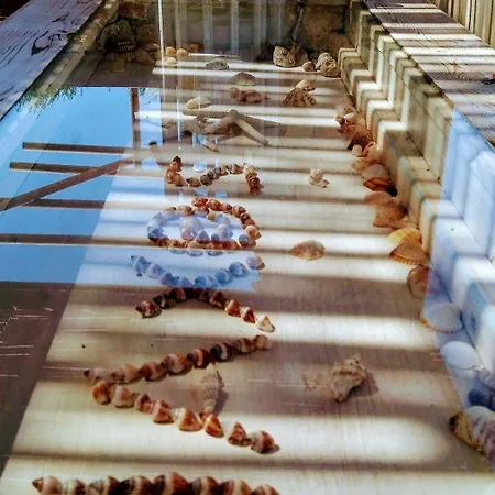 Aparthotel Oasis Mikri Vigla