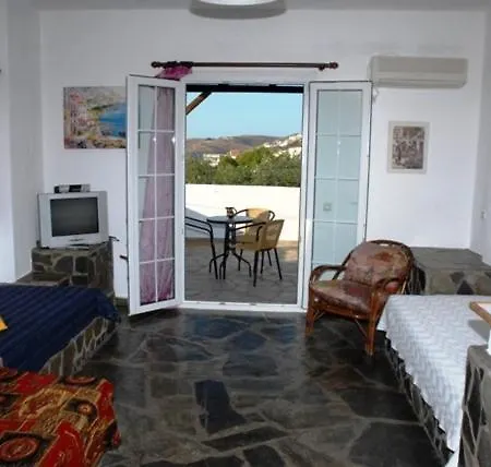 Oasis Apartmanhotel Mikrí Vígla